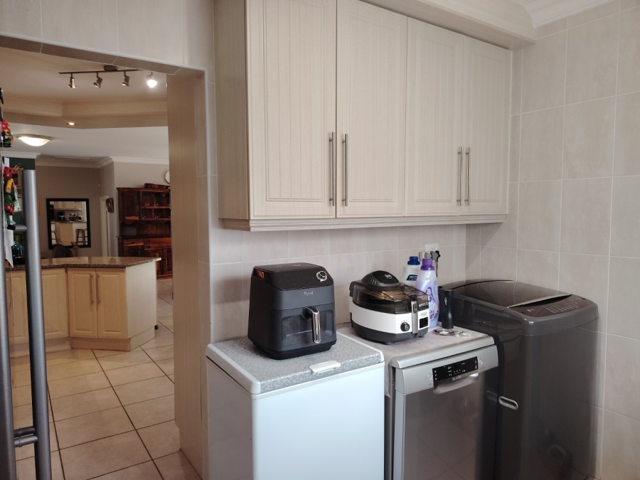 3 Bedroom Property for Sale in Monte Christo Western Cape